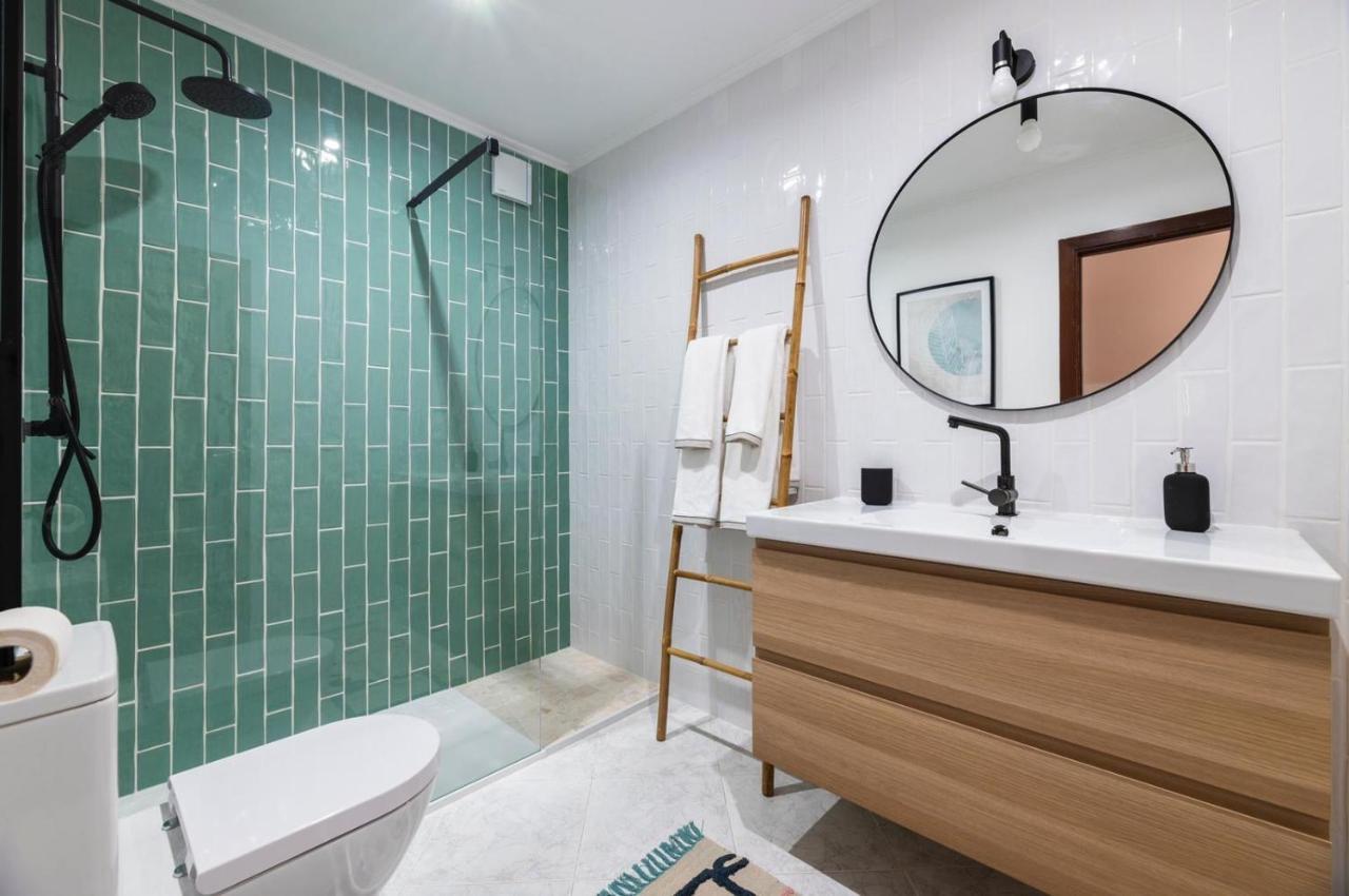 Flat With Ac, Wifi, Netflix, Balcony - 3 Min From The Beach Apartment Armacao de Pera Exterior photo